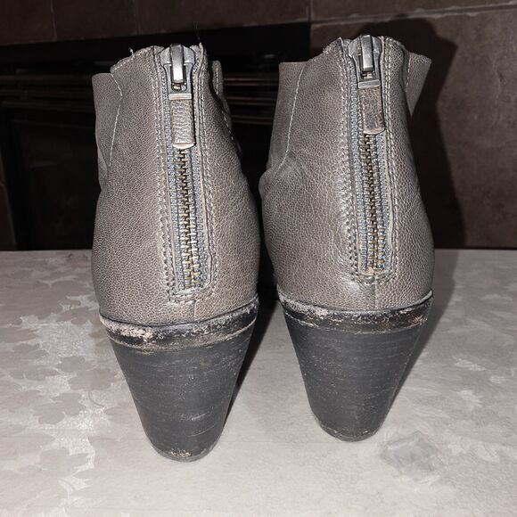 EILEEN FISHER Sz7 Ink Gray Distressed Leather Peep Toe Heel Zipper Ankle Booties - Picture 7 of 10